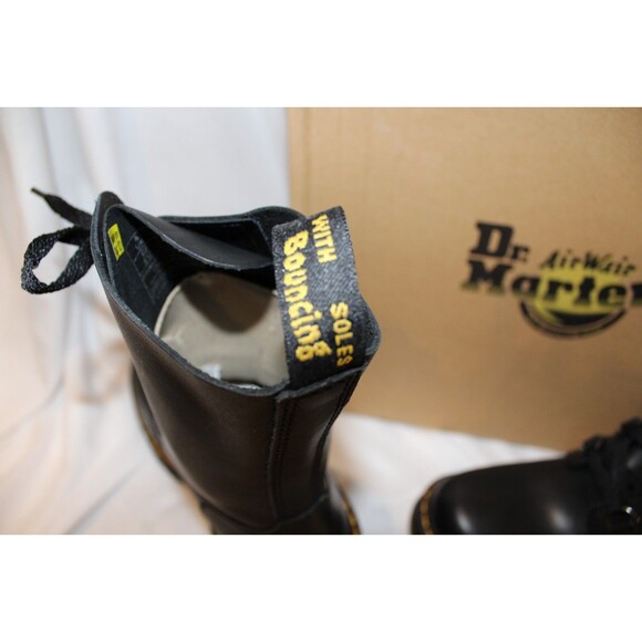 Dr. Martens Women's Black Leather Platform Chesney Lace-Up Boot SZ 10 $200 NIB - Picture 8 of 8